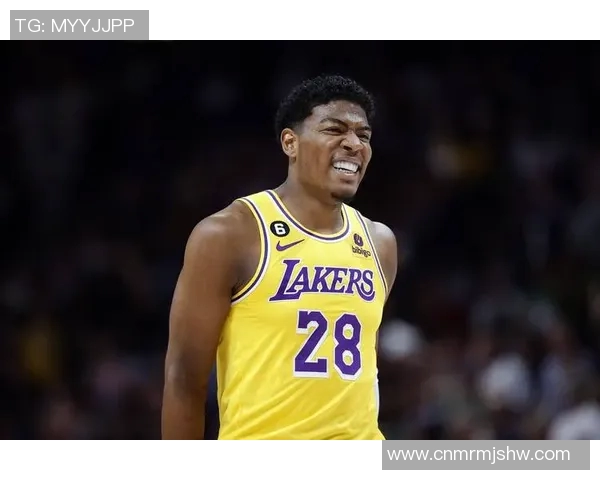 湖人队NBA冲突致球员驱逐，新秀表现抢眼成焦点